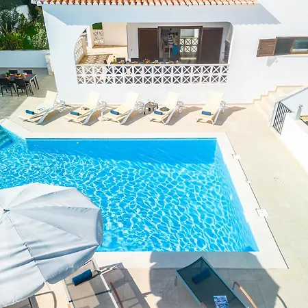 Villa In Albufeira Near Sea Beach Villa