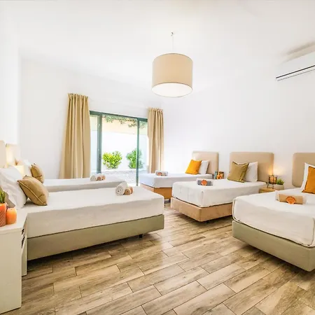 Villa In Albufeira Near Sea Beach Villa *