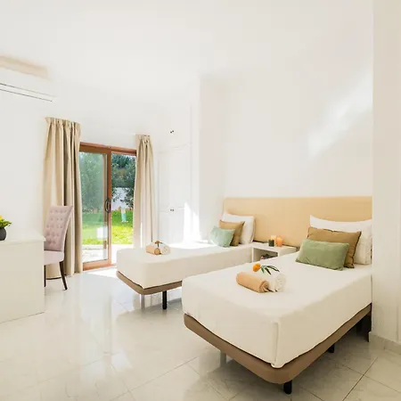 Villa In Albufeira Near Sea Beach * Albufeira